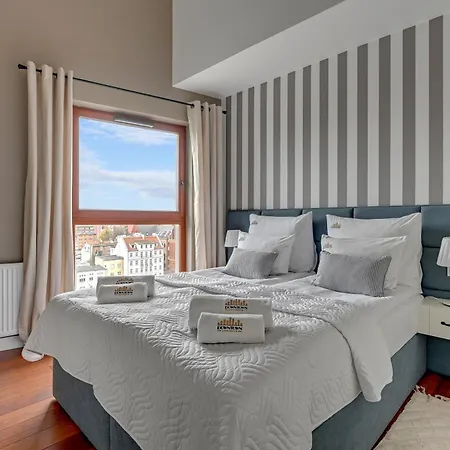 Waterlane Island - Riverview Pool, Spa, Gym & Parking By Downtown Apartmán *