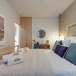 Waterlane Island - Riverview Pool, Spa, Gym & Parking By Downtown 4* Gdansk