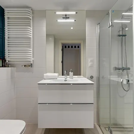 Waterlane Island - Riverview Pool, Spa, Gym & Parking By Downtown