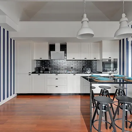 Waterlane Island - Riverview Pool, Spa, Gym & Parking By Downtown Apartment Gdansk