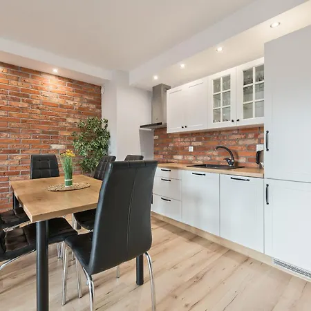 Waterlane Island - Riverview Pool, Spa, Gym & Parking By Downtown Gdansk