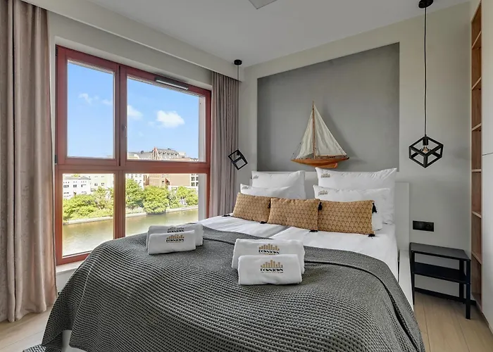 Waterlane Island - Riverview Pool, Spa, Gym & Parking By Downtown Aparthotel