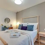 Waterlane Island - Riverview Pool, Spa, Gym & Parking By Downtown 아파트호텔 4*