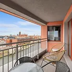 Waterlane Island - Riverview Pool, Spa, Gym & Parking By Downtown 아파트호텔