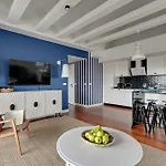 Waterlane Island - Riverview Pool, Spa, Gym & Parking By Downtown 4*