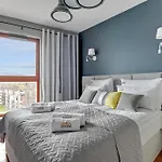 Waterlane Island - Riverview Pool, Spa, Gym & Parking By Downtown 아파트호텔